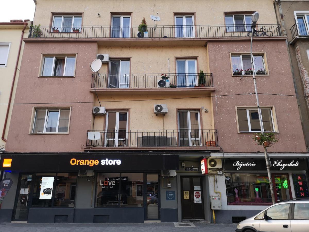 Bulevard Apartments Σάτου Μάρε Εξωτερικό φωτογραφία